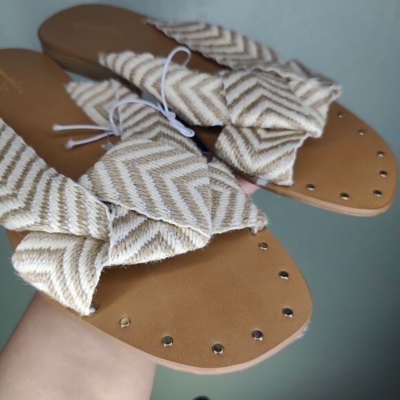 Universal Thread Louise Chevron Boho Sandals - Picture 3 of 8